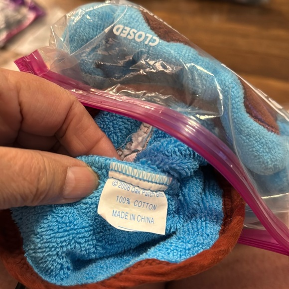 Tidy Paws Pet Drying Mitt. - Picture 6 of 12